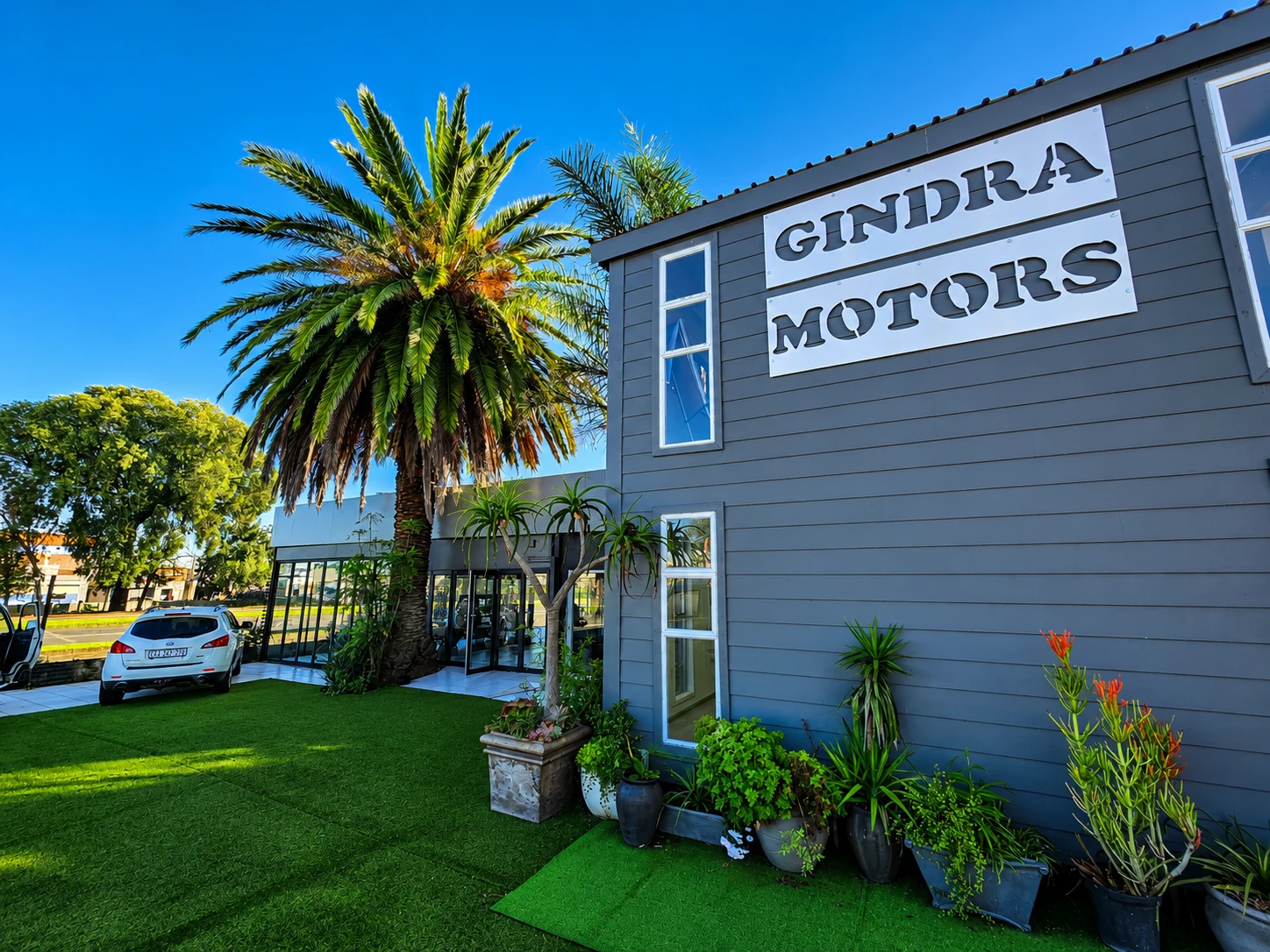 Gindra Motors dealership
