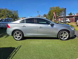 2013 Volvo S60 T4 Excel Auto — thumbnail 1