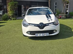 2014 Renault  Clio IV 900T — thumbnail 1