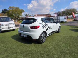 2014 Renault  Clio IV 900T — thumbnail 6
