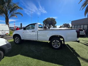 2016 Isuzu KB 250 D-Teq LE Single-Cab — thumbnail 4