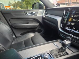 2020 Volvo XC60 D5 Inscription Auto AWD — thumbnail 10