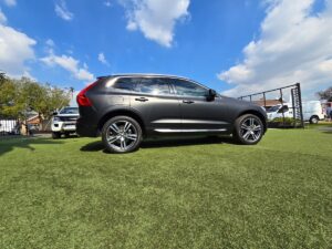 2020 Volvo XC60 D5 Inscription Auto AWD — thumbnail 5